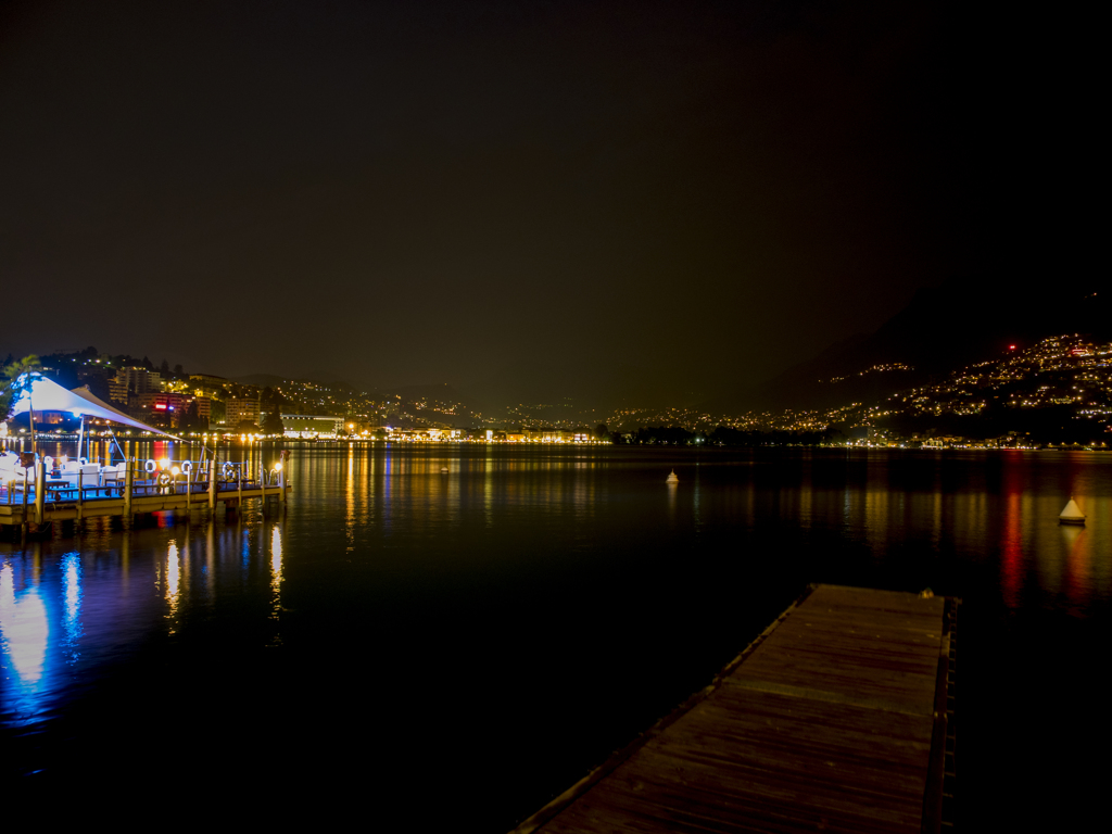 ルガーノ湖夜景