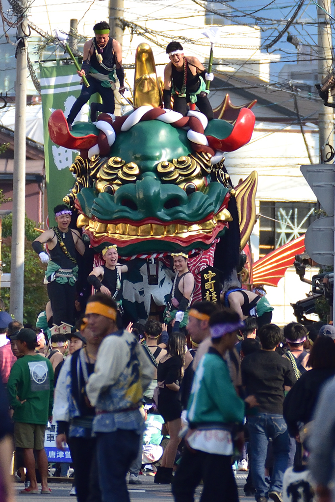 路地裏の青獅子