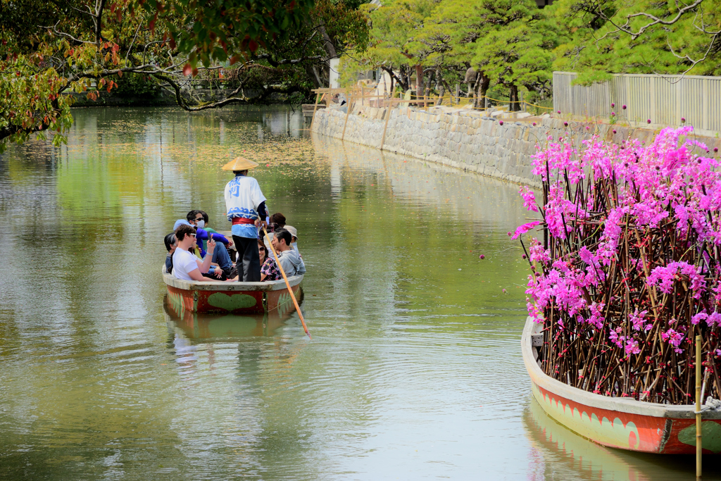 花見の川下り