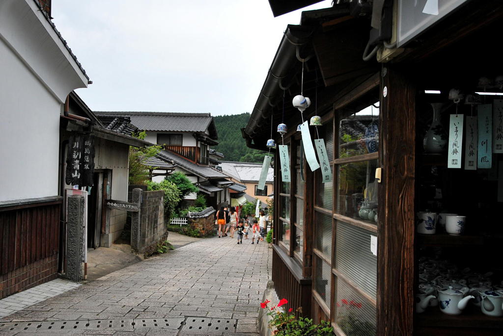 路地裏散歩