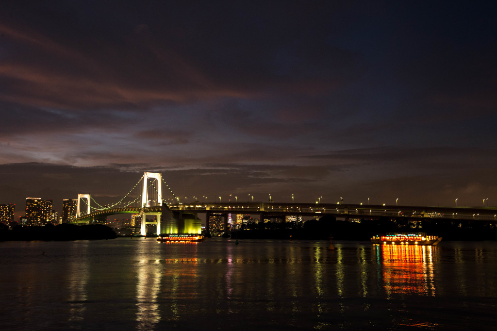 　レインボーブリッジの夜景