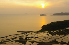 土谷棚田と夕陽