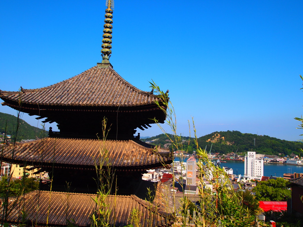 三重の塔