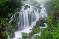 湯霧立つ