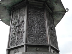 八角灯籠