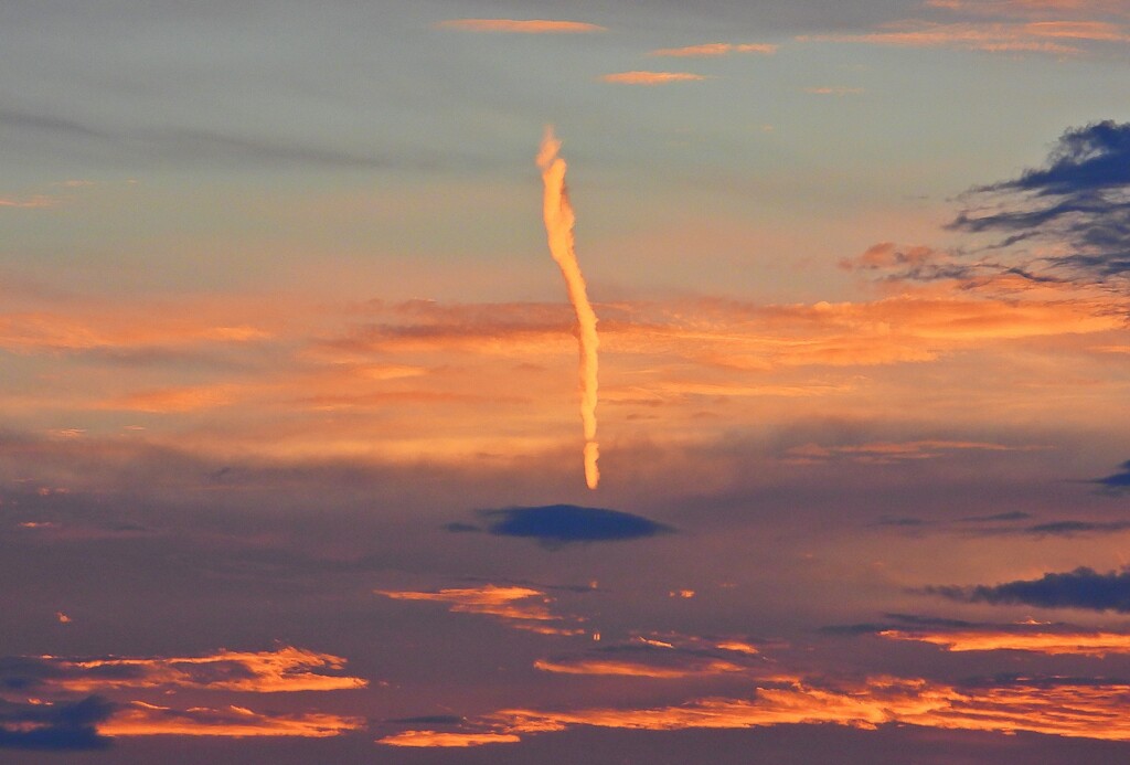 雲の狼煙