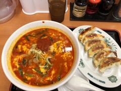 大宮担々麺(＋激辛味噌)と餃子セット