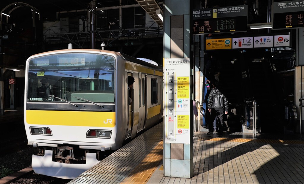 四ツ谷駅