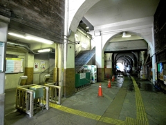 横浜・JR鶴見線の国道駅