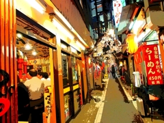 どの店もほぼ満員