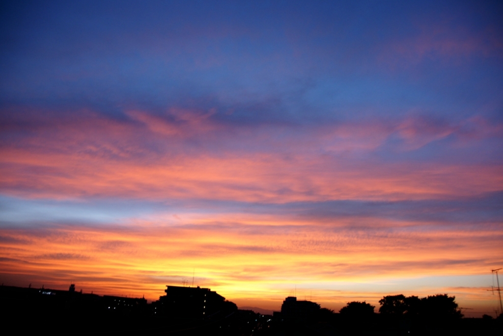 ちょっと派手なマジックアワー