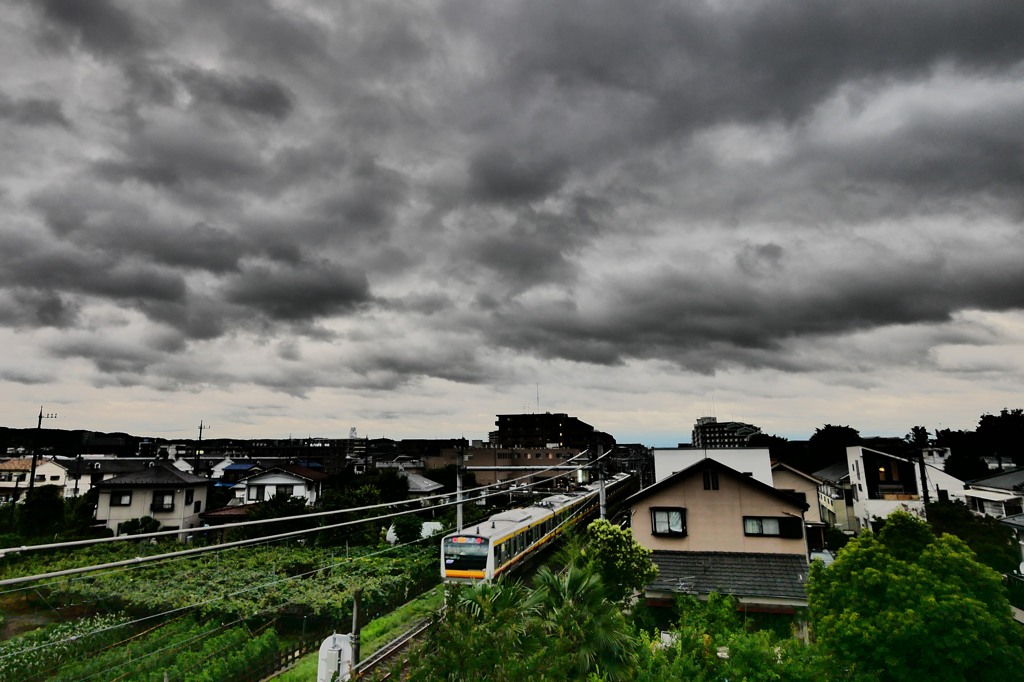 梅雨空
