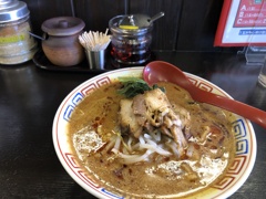 タンタン麺の赤味