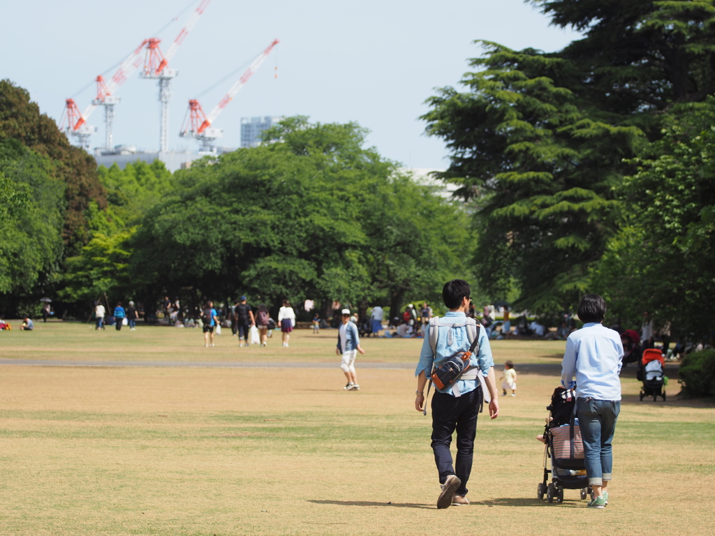 若い夫婦も欧米か