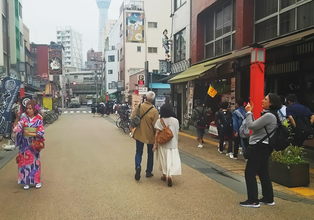 仲見世周辺