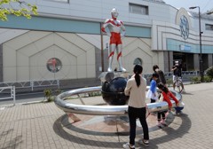 ウルトラマン商店街に到着！