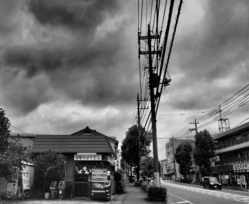 しかしこの空模様…