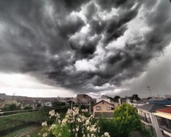 突然の雷雨