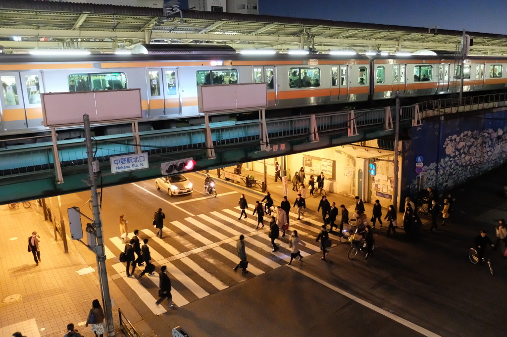 フジヤカメラ駅