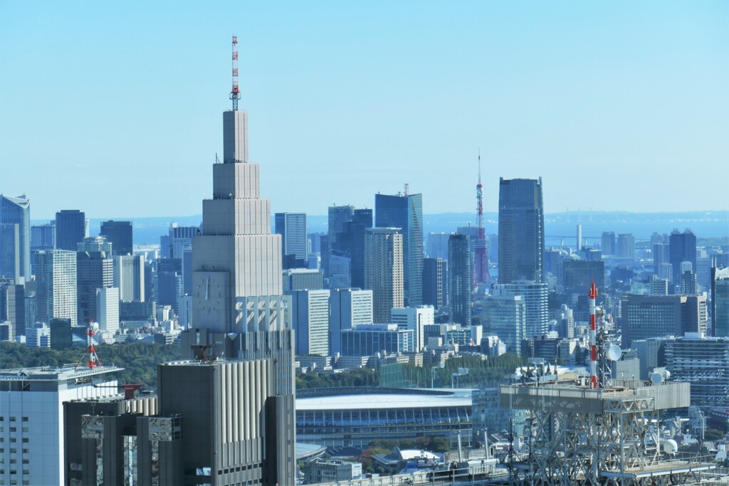 ドコモタワーと国立競技場