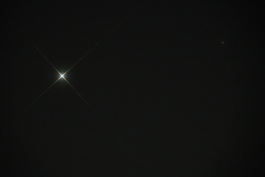 夜の金星とエルナト