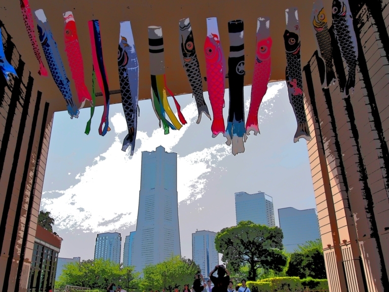 ナビオス横浜の鯉のぼり