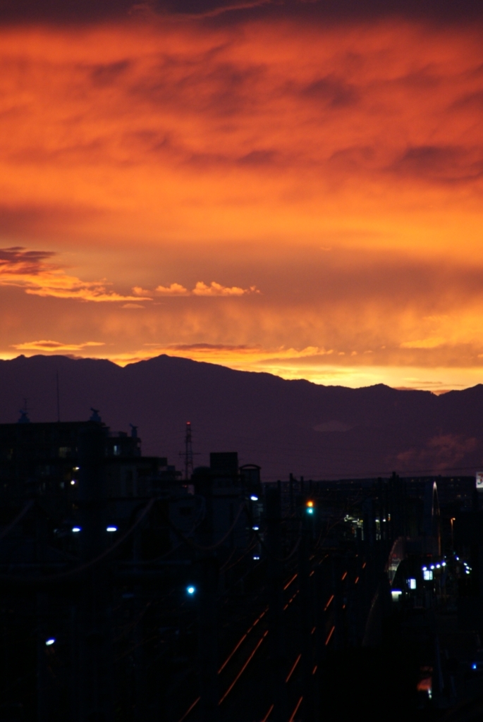 丹沢のシルエットもクッキリ