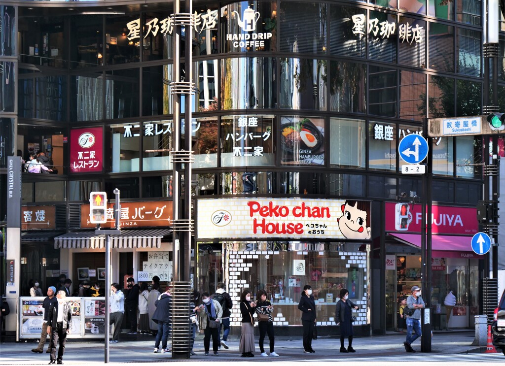 NIKON HOUSEが…
