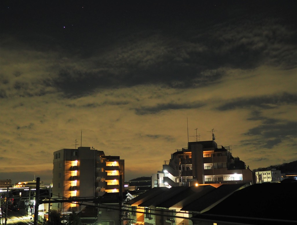 夜明け前の木星と火星