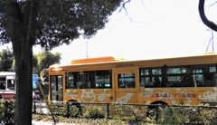 ジブリ美術館ラッピングバス