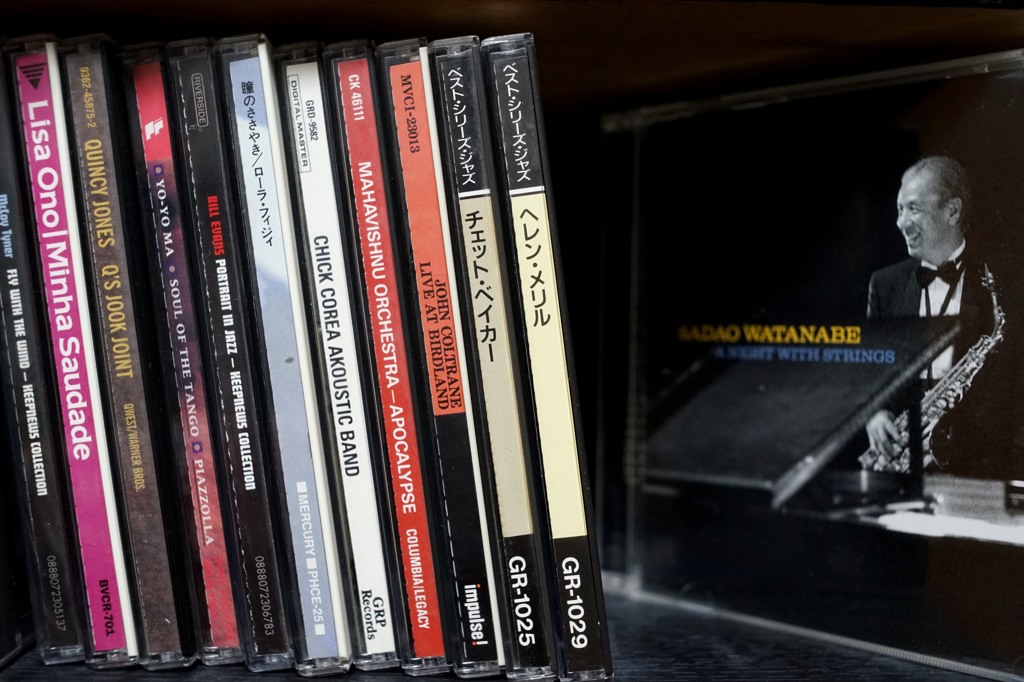 埃をかぶったCD