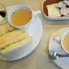 喫茶店ルノアールで待機