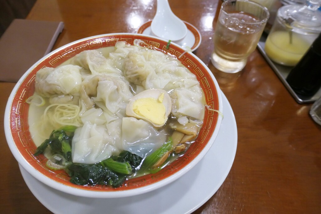 久しぶりの広州雲吞麺