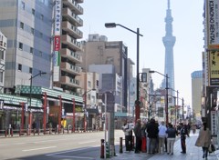 さっそく外国人観光客の団体と遭遇