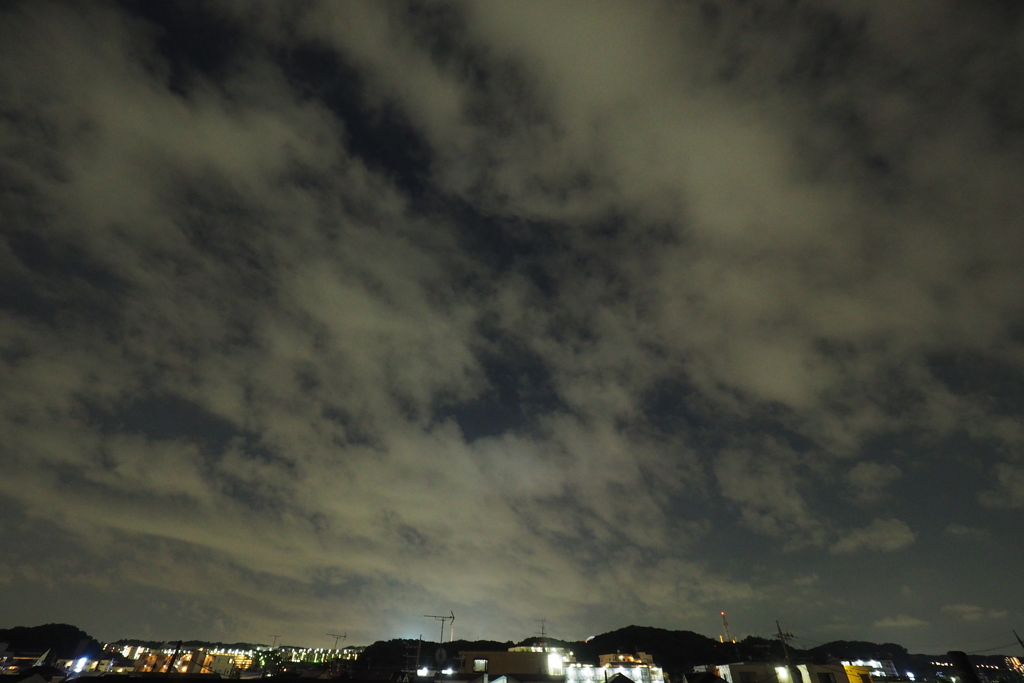 夜の雲と昼の雲