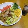 豚肉と新鮮野菜たっぷりピリ辛ソース焼きそば