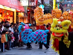 獅子舞と龍舞