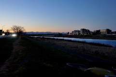 手持ち夜景モードの多摩川河畔