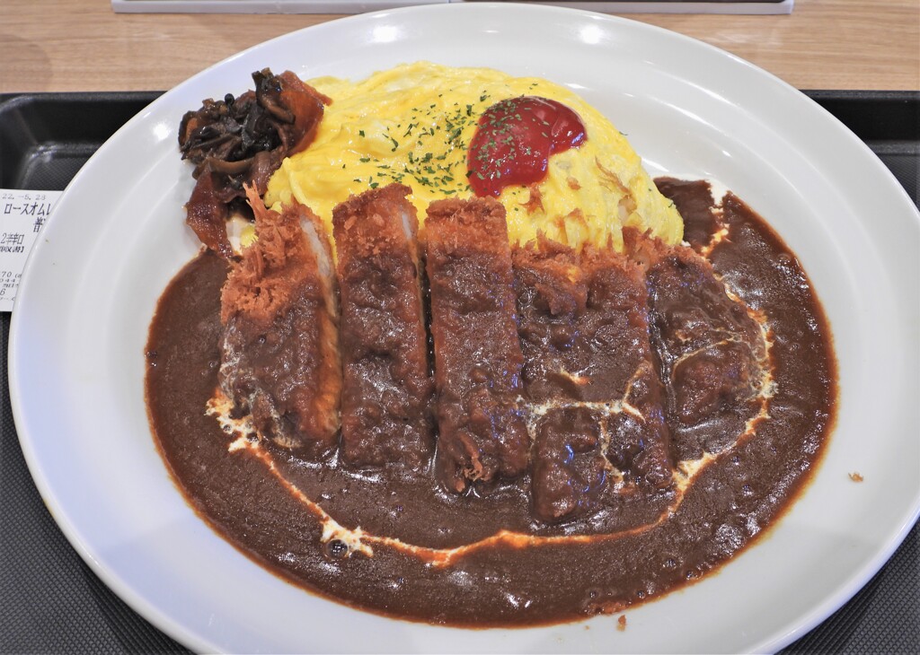 ロースオムレツカレー