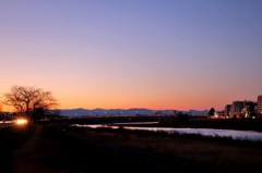 夕焼けモードの多摩川河畔