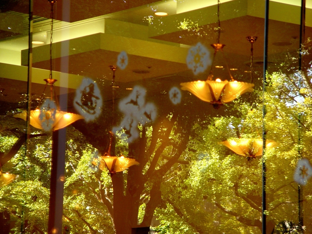 海岸通りのカフェ