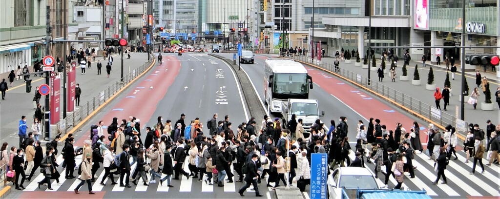 新宿駅南口４