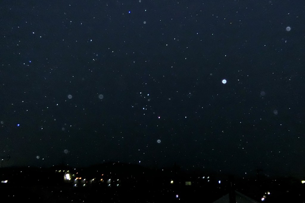 満天の雨空