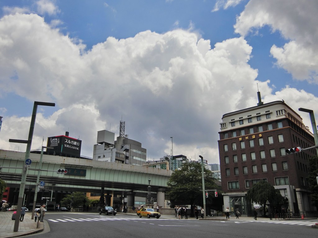 日本橋と野村証券