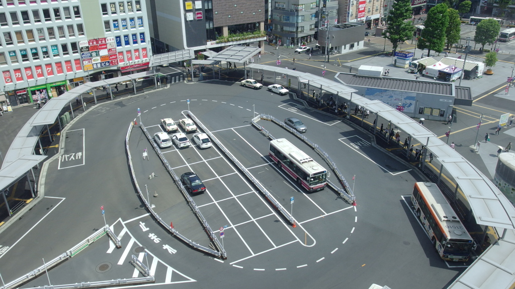 京王調布駅中央口バスターミナル