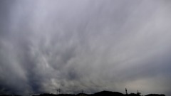 雪雲襲来