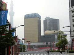 寝ぼけている浅草