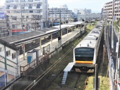 ローカルな駅舎