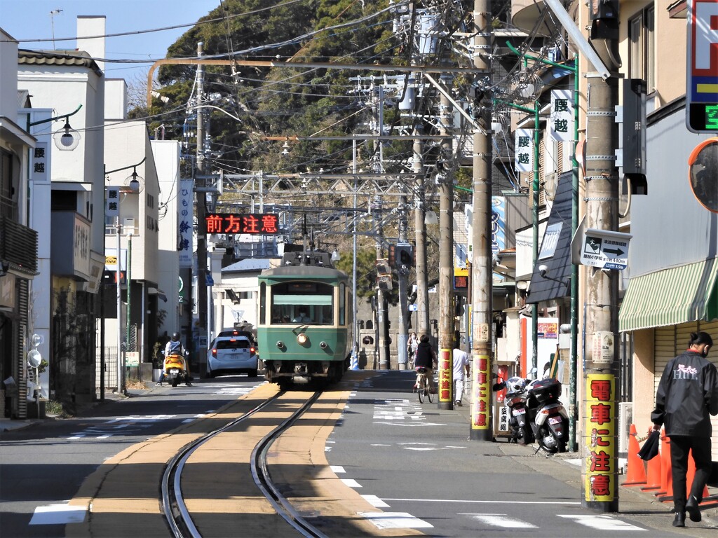 商店街を走る