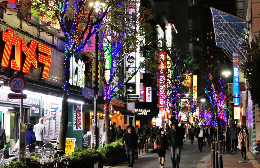 新宿中央郵便局通り